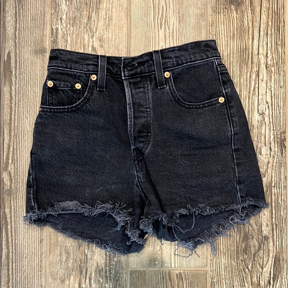 Levi’s Women's Black Denim Shorts Size 23